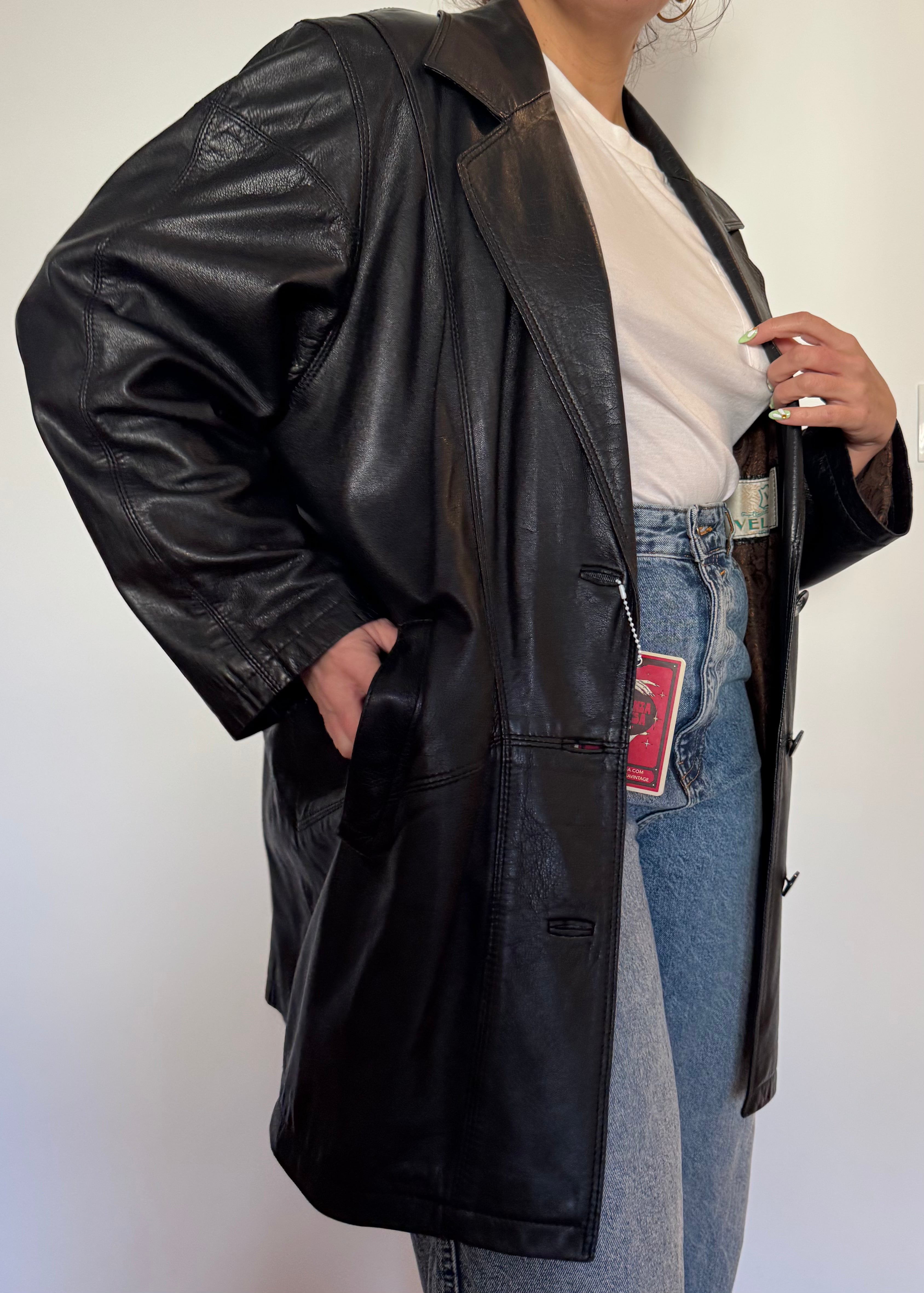 LINDA_BLAZER NEGRA CUERO