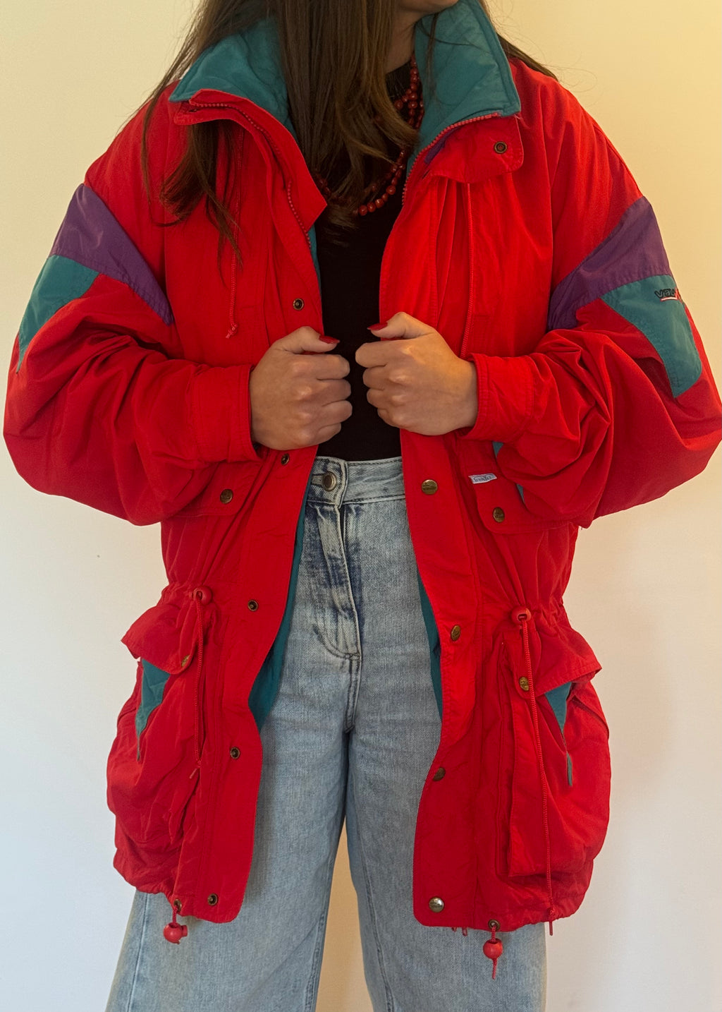 LISA_CAZADORA IMPERMEABLE ROJO FRUNCIDO